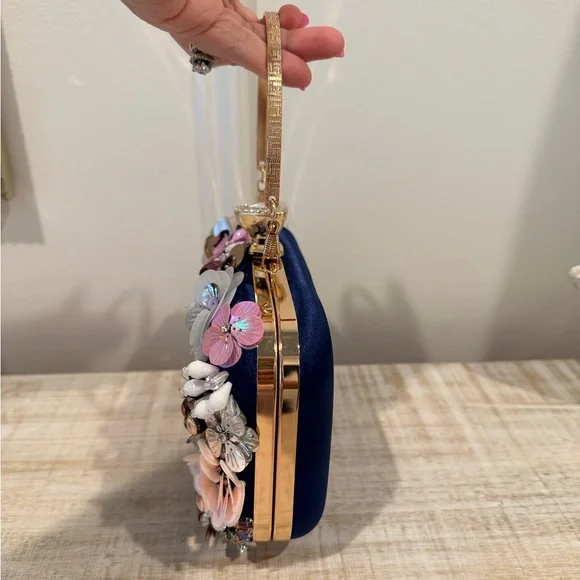 Floral Appliqué Beaded Sequined Daisy Clutch Handbag Shoulder Bag NWOT - Picture 8 of 12